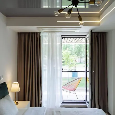 Bond - Astria * Olimp